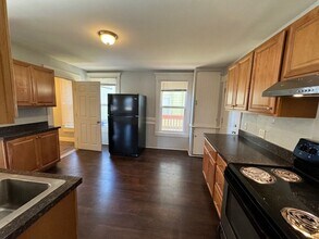 2-4 Gates St in Manchester, NH - Building Photo - Building Photo