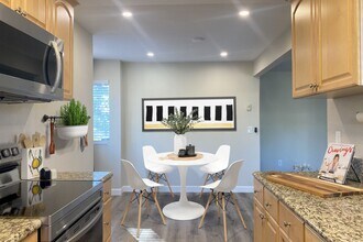 7320 Park Ridge Blvd in San Diego, CA - Building Photo - Building Photo