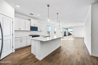 2436 Fortana Dr in San Tan Valley, AZ - Building Photo - Building Photo