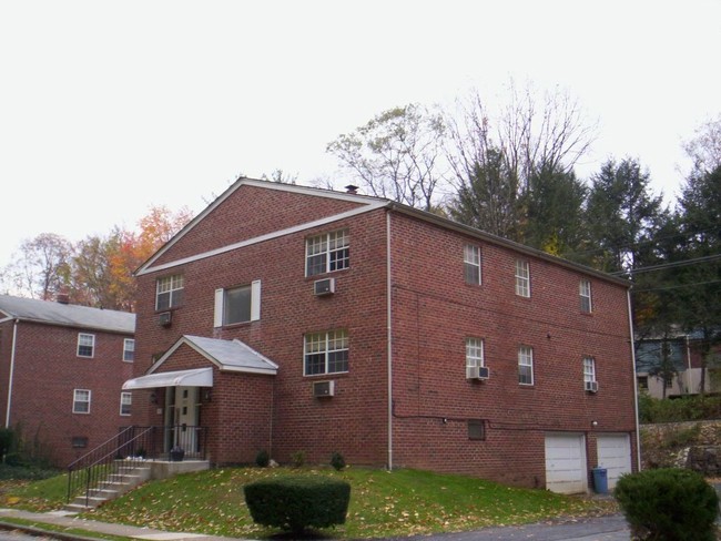 508 Stidman Dr in Springfield, PA - Building Photo - Building Photo