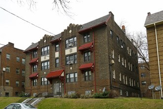 Phillips Ave Apartments in Pittsburgh, PA - Foto de edificio - Building Photo