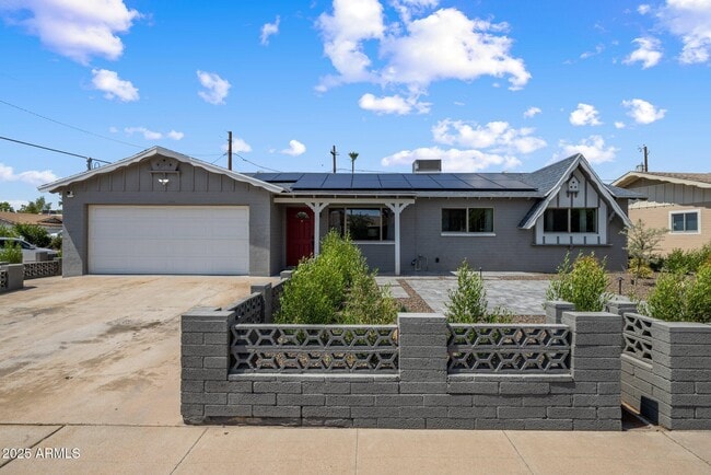 property at 3244 W Voltaire Ave