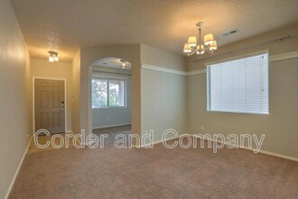 6909 Mete Sol Dr NW in Albuquerque, NM - Building Photo - Building Photo