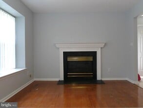 2701 Saxony Dr in Mount Laurel, NJ - Building Photo - Building Photo