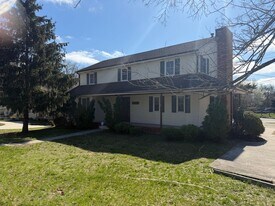 626 N Shore Rd in Absecon, NJ - Building Photo