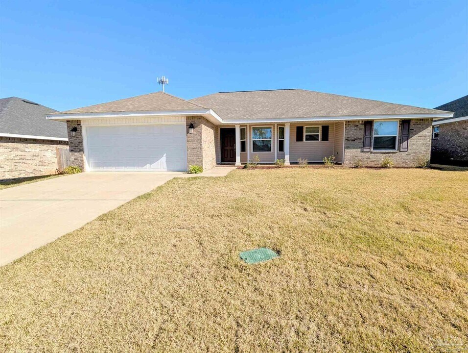7131 Brylington Blvd in Bellview, FL - Building Photo