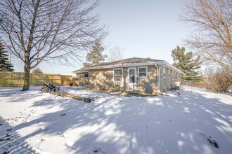 4686 Capitol View Rd in Middleton, WI - Building Photo - Building Photo