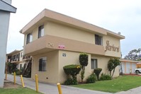 741 N Eucalyptus Ave in Inglewood, CA - Foto de edificio - Building Photo