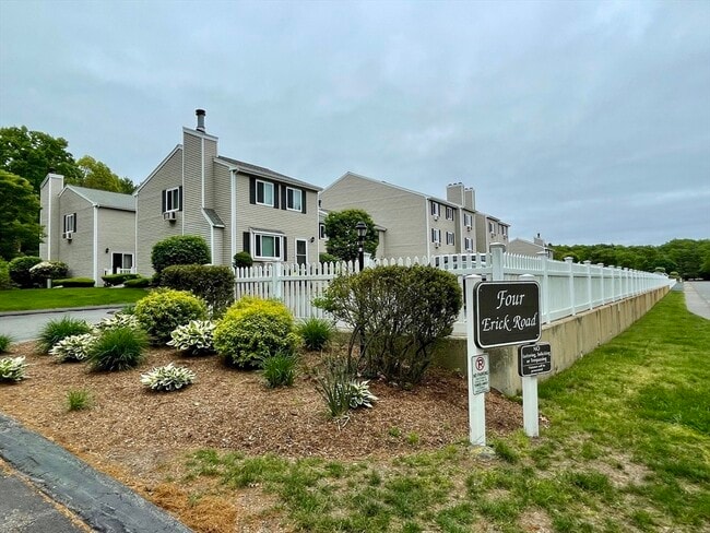 property at 4 Erick Rd