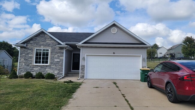 property at 1708 Apple Ln