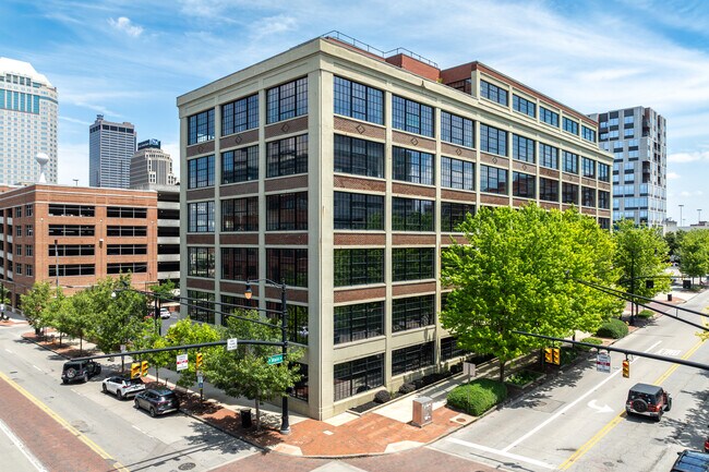 The Julian in Columbus, OH - Foto de edificio - Building Photo