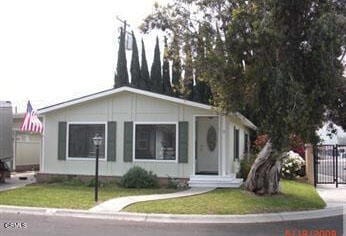 property at 975 W Telegraph Rd