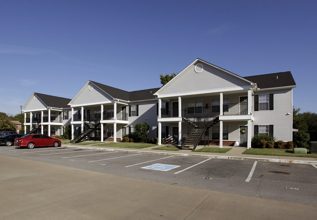 X-Addison Place Apartments in Fort Smith, AR - Building Photo - Building Photo