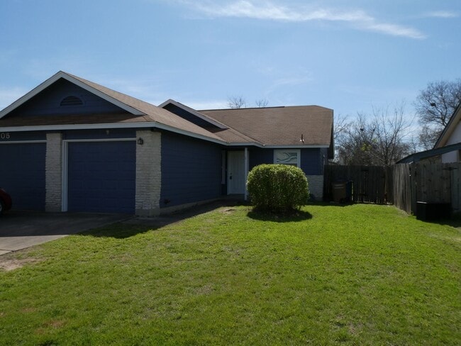 8705 Pineridge Dr in Austin, TX - Building Photo - Building Photo