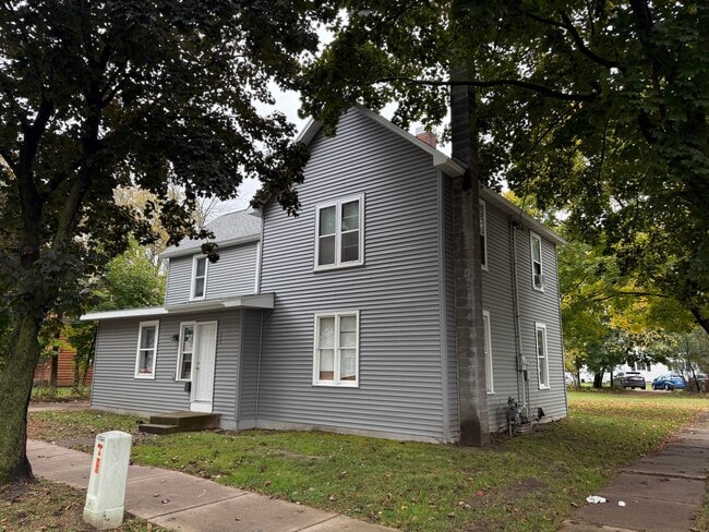 property at 220 13th Ave W