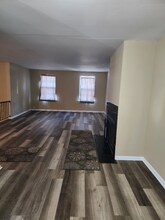 9 Hampton Gate Dr in Sicklerville, NJ - Building Photo - Building Photo