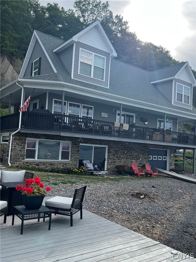 property at 1779 Honoco Rd