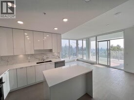 555 Sydney Ave. in Coquitlam, BC - Building Photo