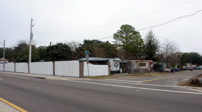 Gateway Trailer Park in Jacksonville, FL - Building Photo - Building Photo