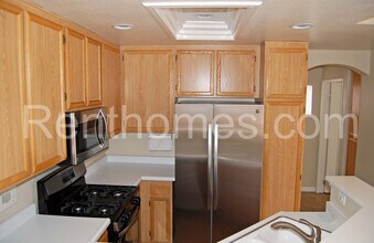 11867 Spruce Run Dr in San Diego, CA - Building Photo - Building Photo