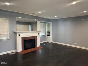 643 N Hagar St in San Fernando, CA - Building Photo - Building Photo