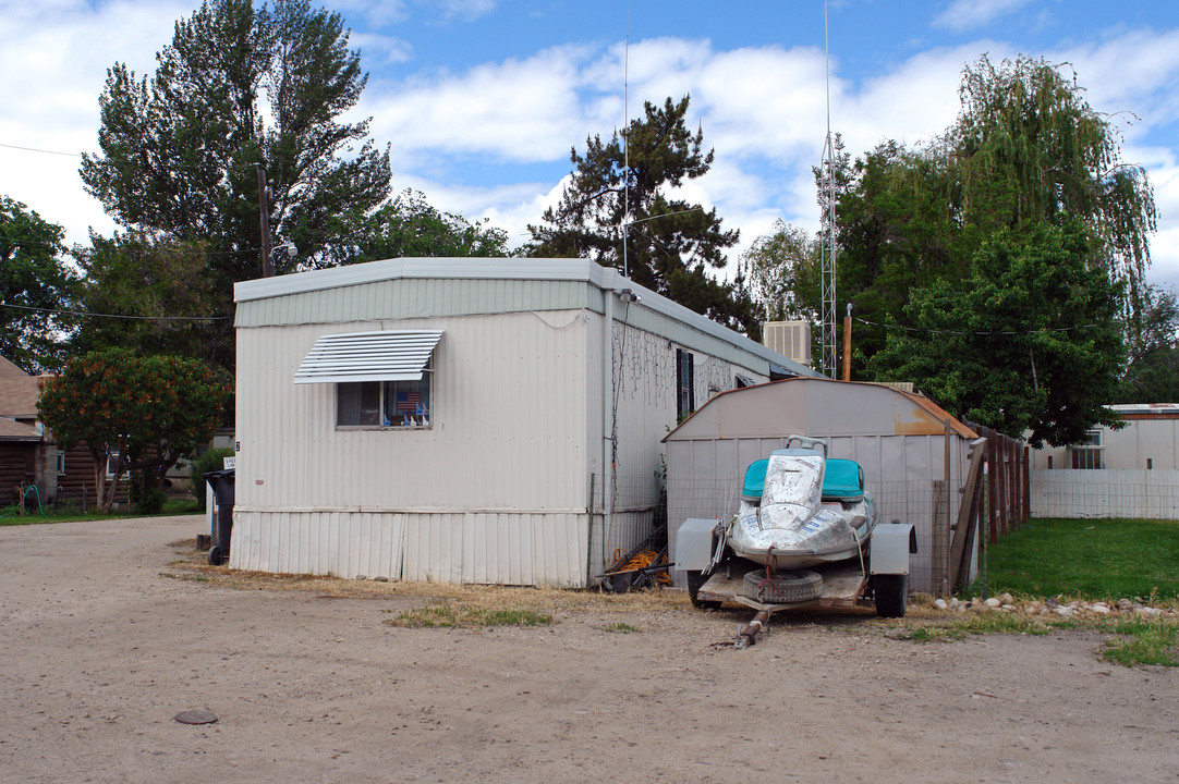 R & S MOBILE COURT in Garden City, ID - Building Photo