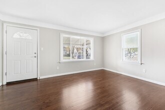 6463 Weddel St in Taylor, MI - Building Photo - Building Photo