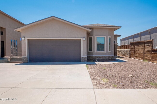 11140 Catherine Slutter Ln in Socorro, TX - Building Photo - Building Photo
