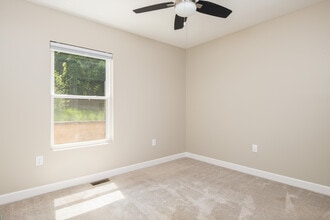 2208 Southside Rd in Knoxville, TN - Building Photo - Building Photo