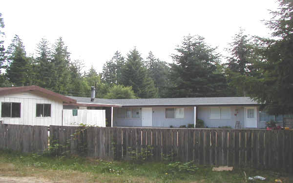 15107 Purdy Dr NW in Gig Harbor, WA - Foto de edificio