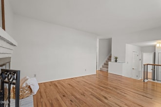 703 Brookgreen Dr in Cary, NC - Foto de edificio - Building Photo