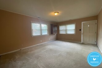 908 Corona St in Durham, NC - Building Photo - Building Photo