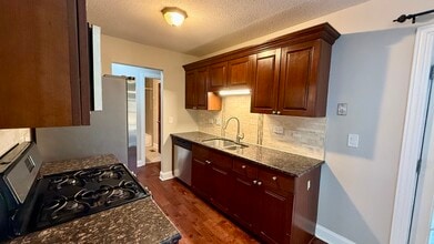 785 Clearwood Ct in Aurora, IL - Building Photo - Building Photo