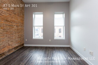 83 S Main St in Harrisonburg, VA - Building Photo - Building Photo
