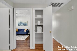 74 Dunboy St in Boston, MA - Building Photo - Building Photo