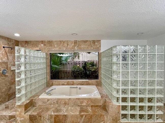 8501 SW 178th St in Palmetto Bay, FL - Building Photo - Building Photo