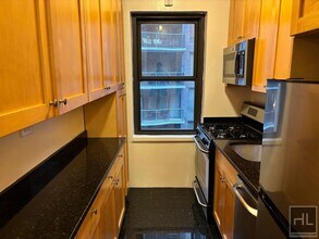EAST 56 STREET in New York, NY - Building Photo - Building Photo