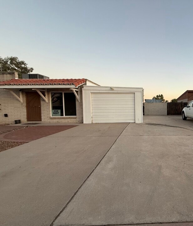2855 W Calle Ocio in Tucson, AZ - Building Photo