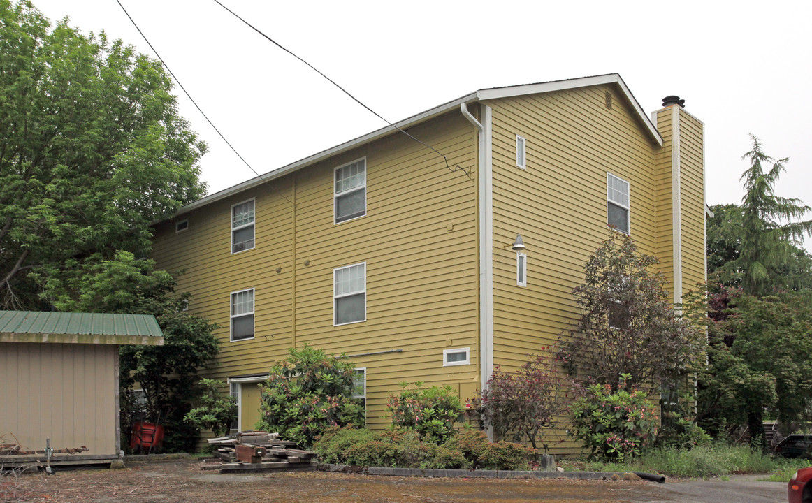 Steele Street Apartments in Tacoma, WA - Building Photo