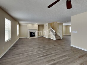 8067 Lawrence Woods Pl in Indianapolis, IN - Building Photo - Building Photo