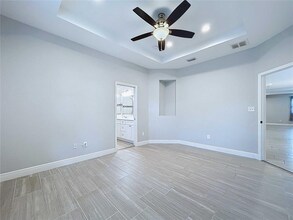 1806 E Ellicott St in Tampa, FL - Building Photo - Building Photo