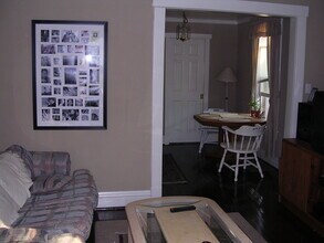 924 Sylvan Ave in Ann Arbor, MI - Building Photo - Building Photo