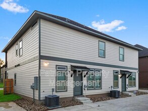 902 Montclair Ave in College Station, TX - Building Photo - Building Photo