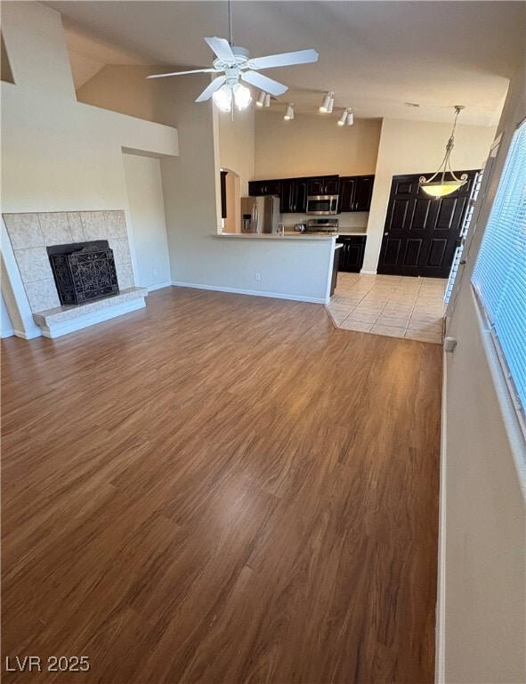 5586 Golden Leaf Ave in Las Vegas, NV - Building Photo - Building Photo