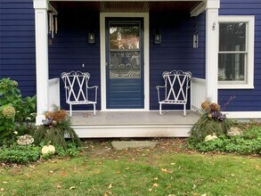 55 Manitou Station Rd in Garrison, NY - Building Photo - Building Photo