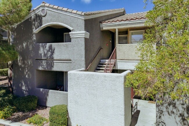 property at 5055 W Hacienda Ave