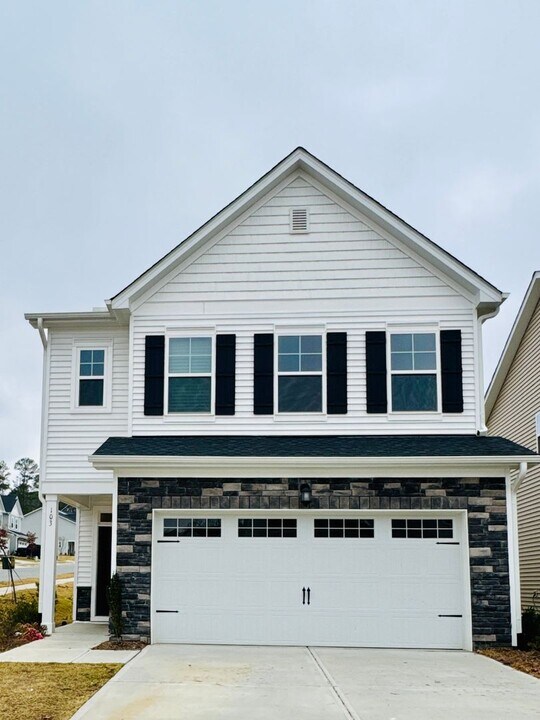 103 Yellow Iris Dr in Raleigh, NC - Building Photo