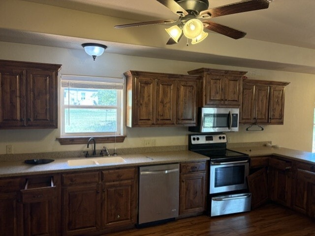 property at 11152 Thompson Ln