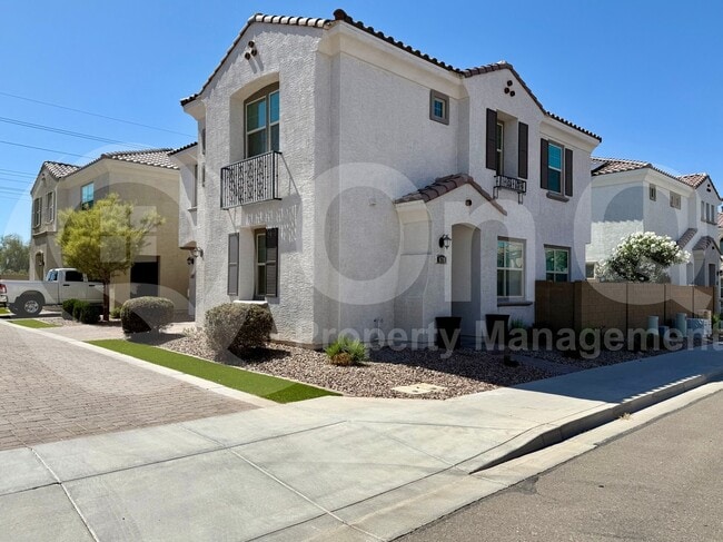 property at 678 N Bay Dr