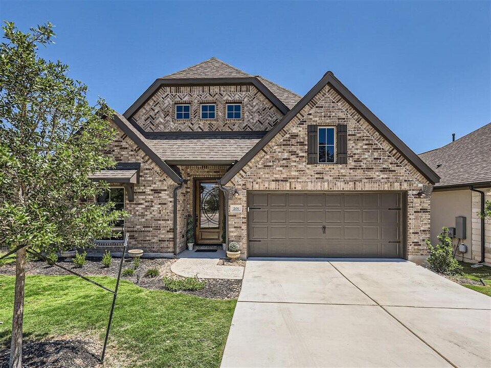 201 Pisa Ln in Andice, TX - Foto de edificio